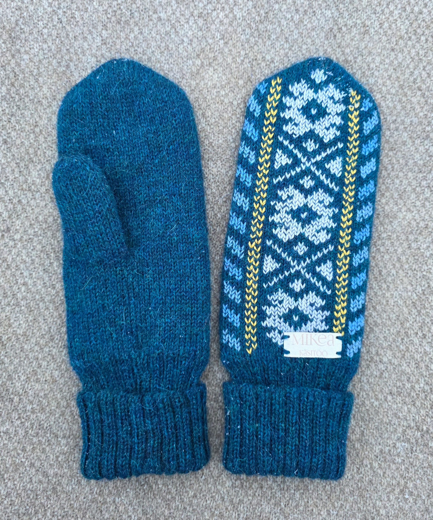 Alpakavillased kindad "Lüganuse"